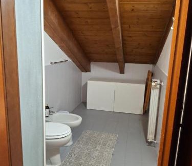 Gorla Apartment | Mansarda accogliente