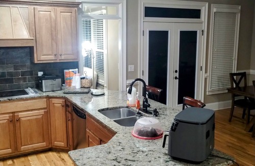 Villa Rica House | MANSION-PRIVATE POOL5br, 4ba, 13 beds. 2 Full Kitchens, Outdoor dining