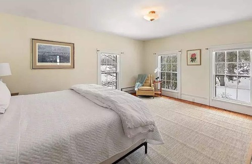 Hobart House | Mansion Valley Catskills Estate