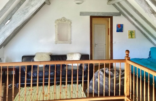 Souillac House | Mansion with heated pool and beautiful views of the hills