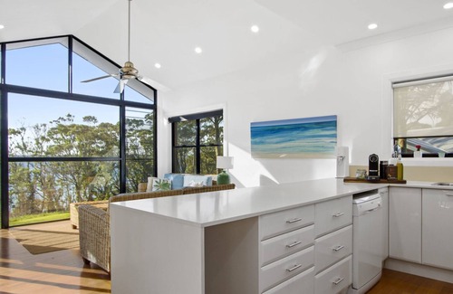 Bendalong House | Manta Ray on Washerwoman Beach