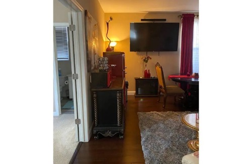 Peters Apartment | Manteca “Casita” between Yosemite & San Francisco