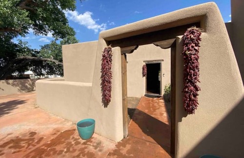 Westside House | #ManzanaVilla Wedding Stays and nearby Weddings Preview
