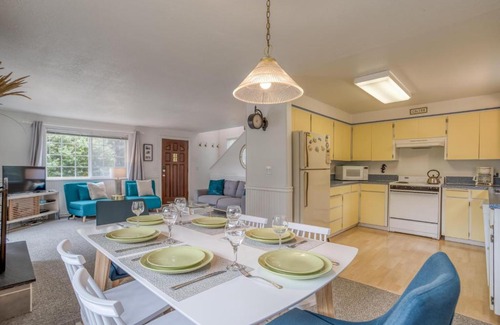 Manzanita House | Manzanita Charm MCA 125 - Meredith Lodging