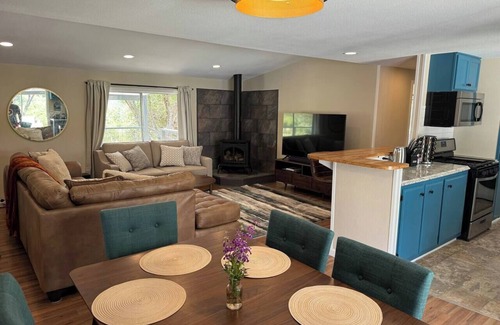 Ahwahnee House | Manzanita Sunsets House