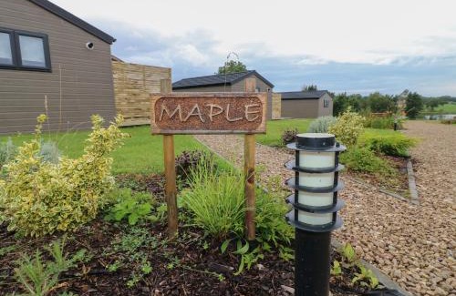 Swadlincote House | Maple