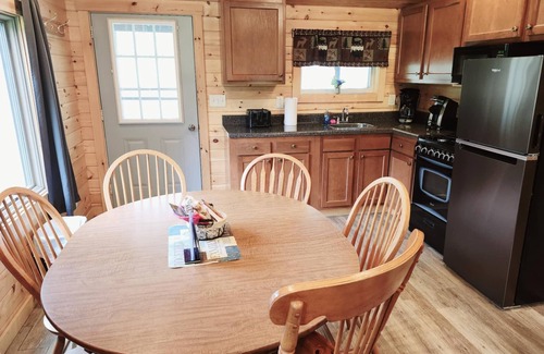 Tylersburg Cabin | Maple Grove Cabin Rental