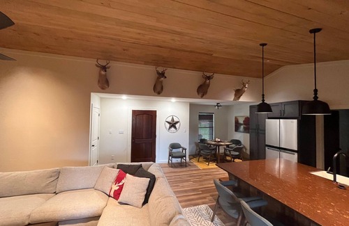 Elgin Cabin | Maple Ridge - Ridge Road Scenic Cabins - Brimstone Recreation and Big South Fork