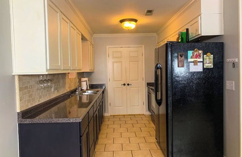 Northport House | Maple Tree House - 3 miles from stadium, tucked away from traffic