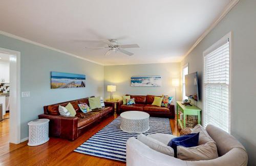 Maplewood House | Maplewood - 31 Radcliffe Dr