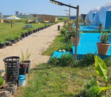 Dulcesti Resort | Mar a Lago Glamping23