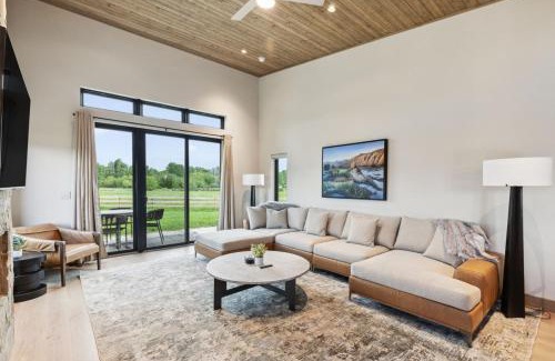 Hamilton House | Mara Luxury Cabins- Ponderosa