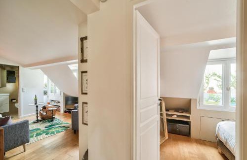 Quartier Sainte-Avoye Apartment | MARAIS CHIC heart of Paris, premium location !