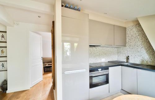 Quartier Sainte-Avoye Apartment | MARAIS CHIC heart of Paris, premium location !