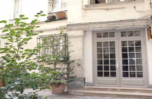 Archives Apartment | MARAIS PLACE DES VOSGES- RUE DE TURENNE