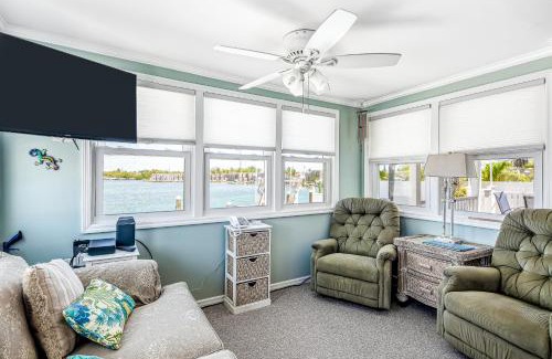 Marathon House | Marathon Magic