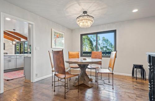 Brisbane House | Marbella Lane - 3BR Penthouse Executive Suite, SFO, Parking