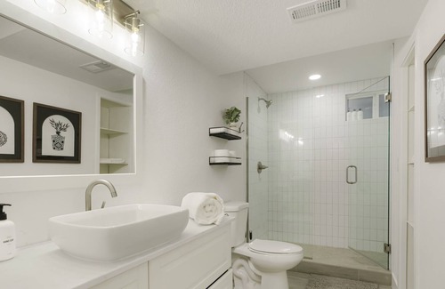 Allendale Area House | @ Marbella Lane - 5BR Stylish and Modern Home