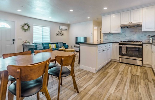 San Gabriel Valley House | @ Marbella Lane - Cozy 7BR Property Near Claremont