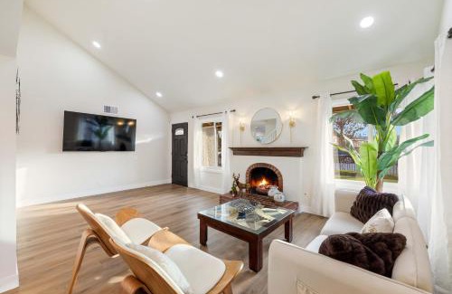 City of Industry House | #Marbella Lane - Cozy Gem Near Nature Trails