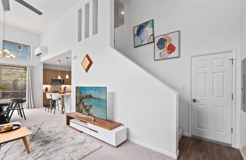 Makaha Valley House | @Marbella Lane - Elegant 3BR w/Marvelous Views