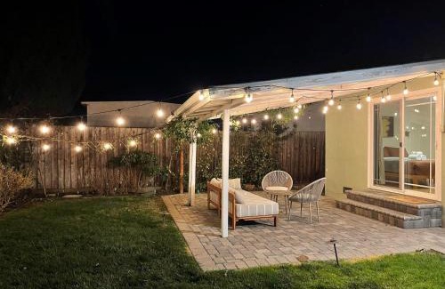 Redwood City House | @ Marbella Lane - Modern and Sleek Home in Redwood