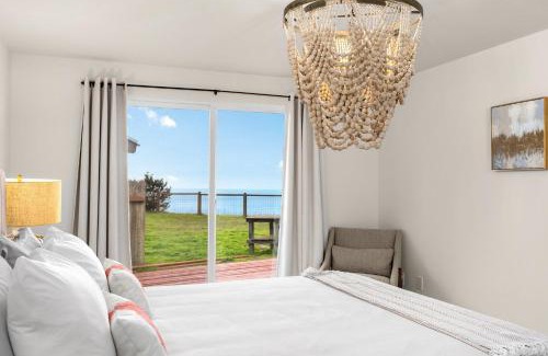 Oak Harbor House | @ Marbella Lane - Seas the Bay sanctuary