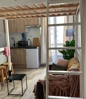 Quartier des Eaux-Claires Apartment | Marbeuf - Lao Immo
