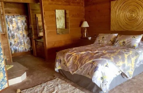 Denver Condo | March/April Spring special: sleeps 4 with boat dock on TN River/KY Lake