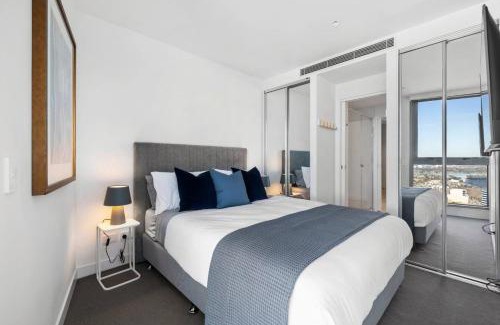 Southbank Apartment | Marco Metropolitan Escape Spectacular Views Heated Pool Gym