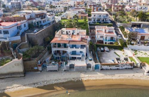 Bacoli House | MareVestrum - incantevole casa con accesso diretto in spiaggia