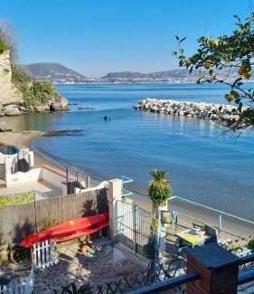 Bacoli House | MareVestrum - incantevole casa con accesso diretto in spiaggia