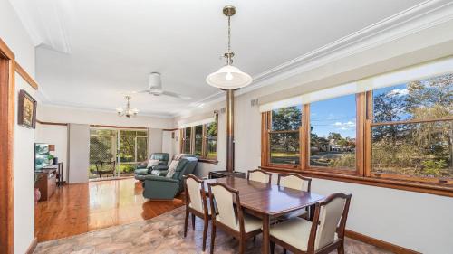 Gloucester House | Margarets Place - Character Filled Cottage In Heart Of Gloucester