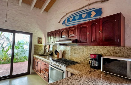 North End House | MARGARITAVILLE-Beachfront Complex with Pools, Upscale Home! WOW!