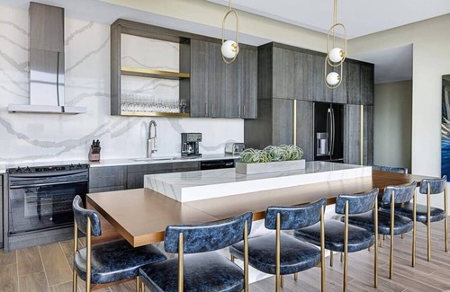 Downtown Atlanta Condo | Margaritaville Vacation Club Atlanta | King Studio