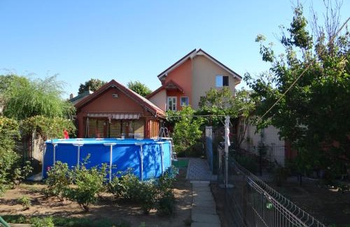 Mangalia House | Maria-Antonia