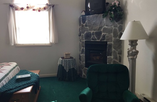 Berkeley Springs Bed & Breakfast | Maria's Garden and Inn