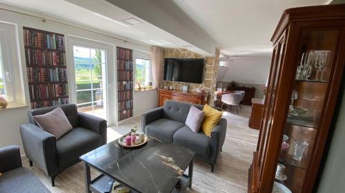 Kotitz Apartment | Maria vacation apartment with Elbe view