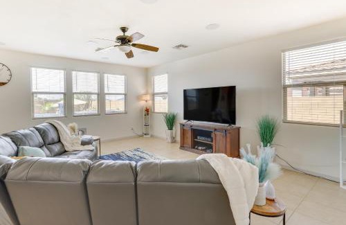 Maricopa House | Maricopa Home with Heated Pool and Hot Tub!