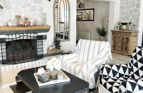 Lisa House | Marie Chalet