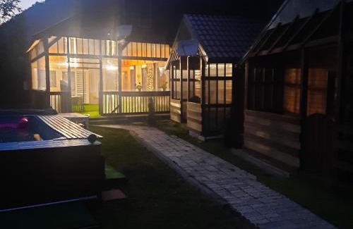Brezoi House | Mariem