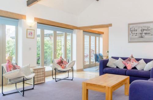 East Horrington House | Marigold