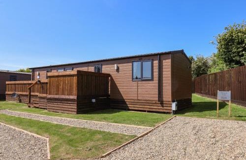 Runswick Bay House | Marigold Lodge