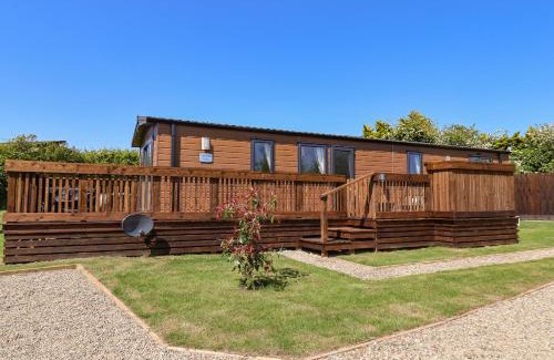 Runswick Bay House | Marigold Lodge