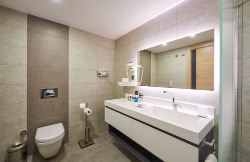 Altınyunus Mahallesi Apartment | Marin View Residance