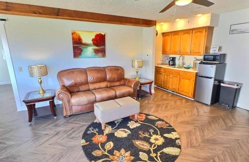 Holiday Island House | Marina Access Lake View Golf Swimming Fishing with All Holiday Island Amenities Accessible