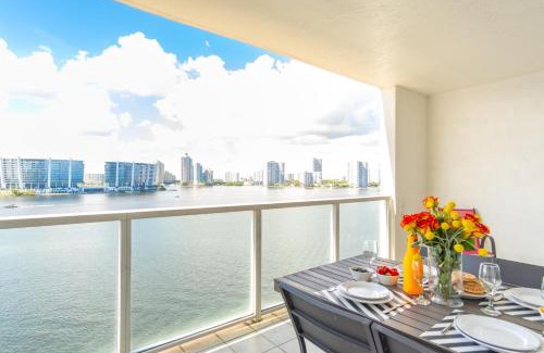 Sunny Isles Beach Apartment | Marina Bay 1008