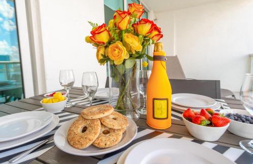 Sunny Isles Beach Apartment | Marina Bay 1008