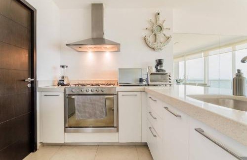 Puerto Juarez Apartment | MARINA Beachfront 2 BDR by CASA PARAISO