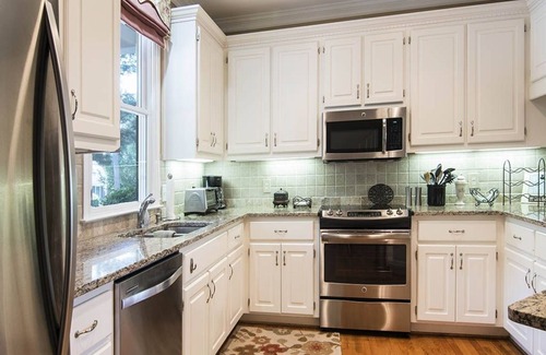 Lake Oconee House | Marina Cottage @ Reynolds On Lake Oconee inside & near Ritz Carlton